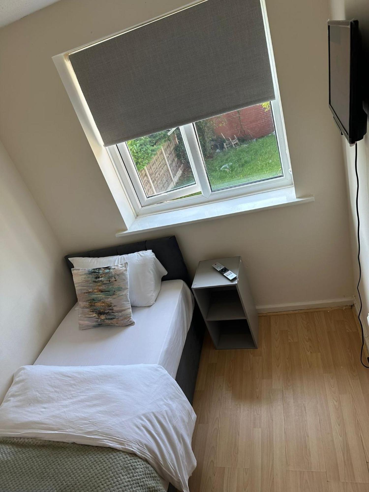 3 Bedroom Apartment Close To Manchester City Stadium And Coop Live Exterior foto